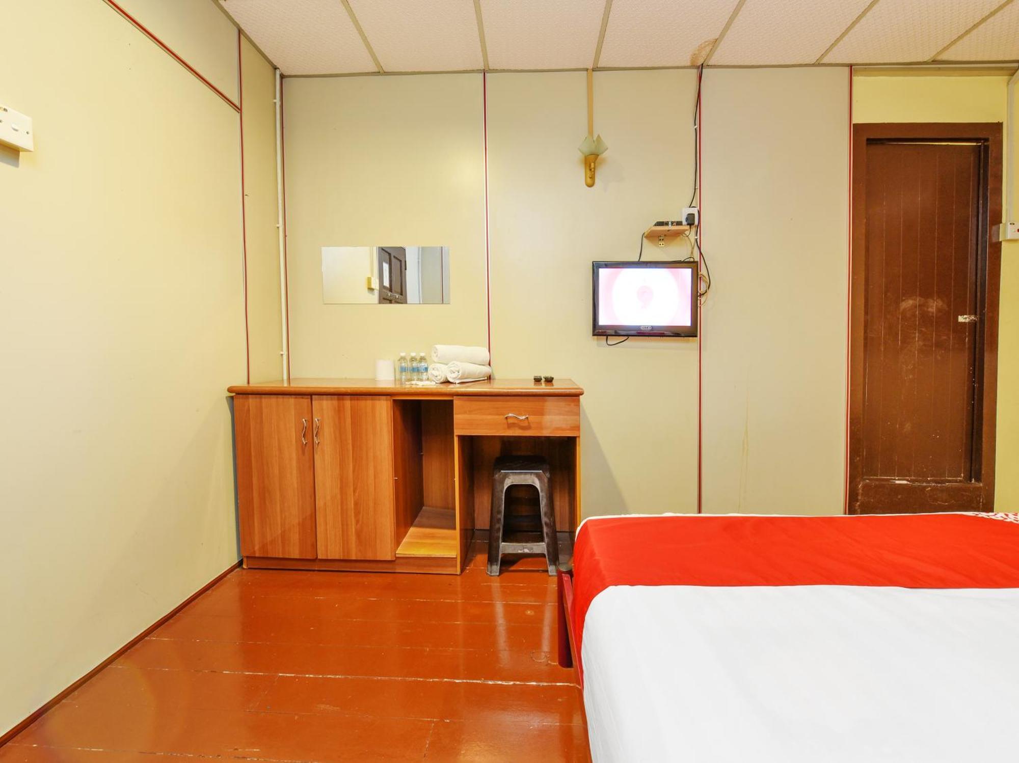Oyo 90627 Pulau Ketam Inn Kelang Zewnętrze zdjęcie
