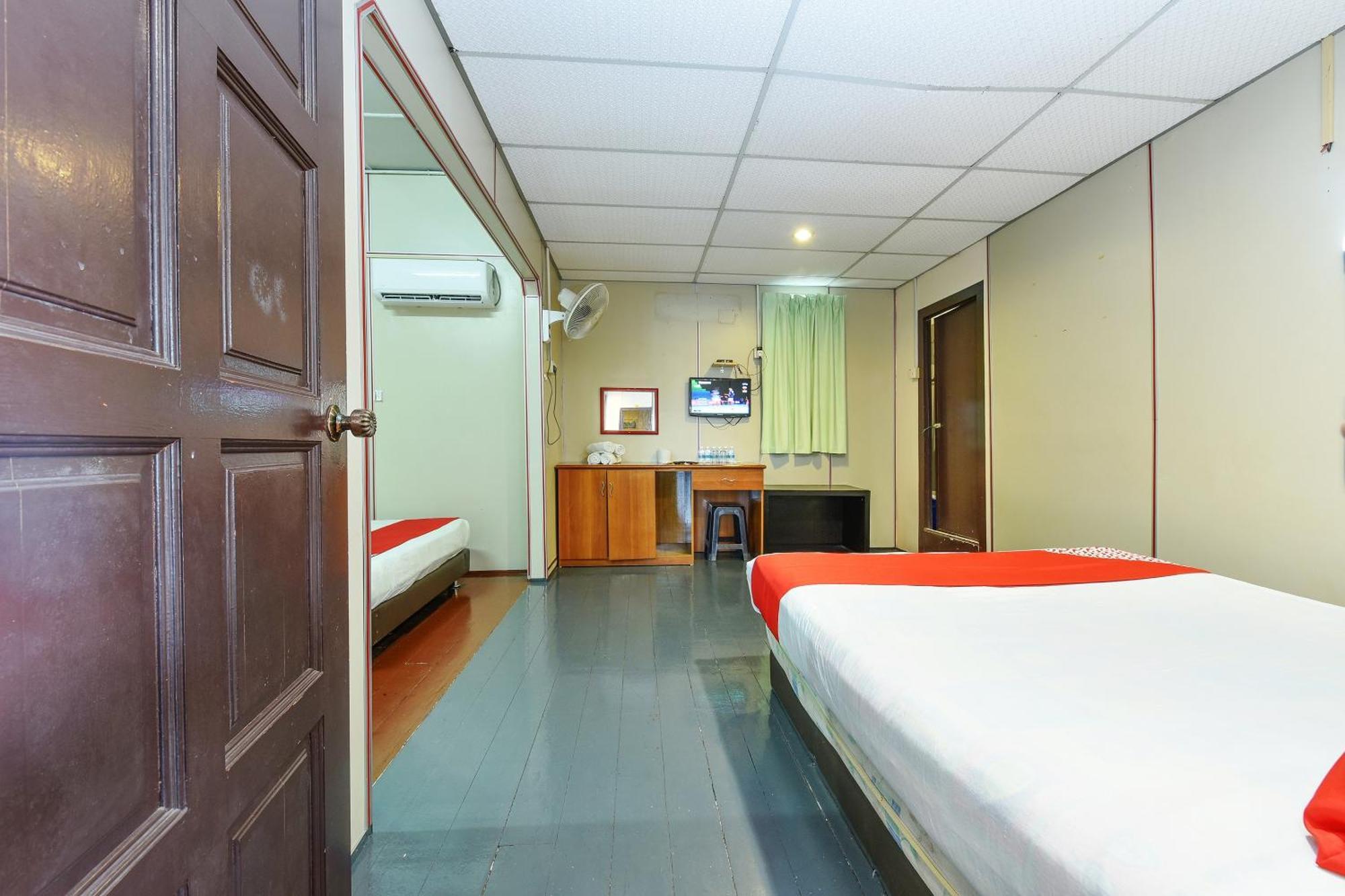 Oyo 90627 Pulau Ketam Inn Kelang Zewnętrze zdjęcie