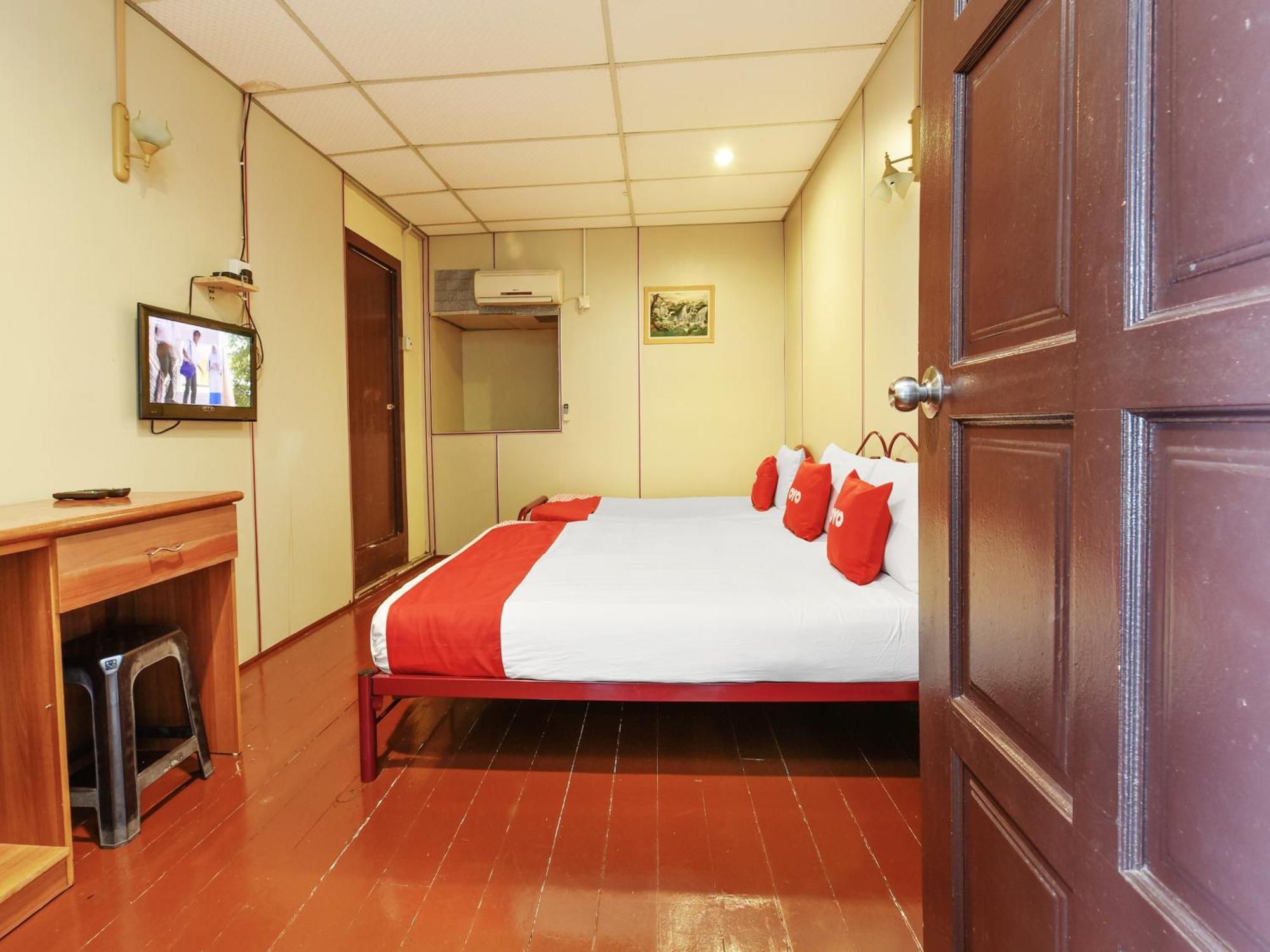 Oyo 90627 Pulau Ketam Inn Kelang Zewnętrze zdjęcie